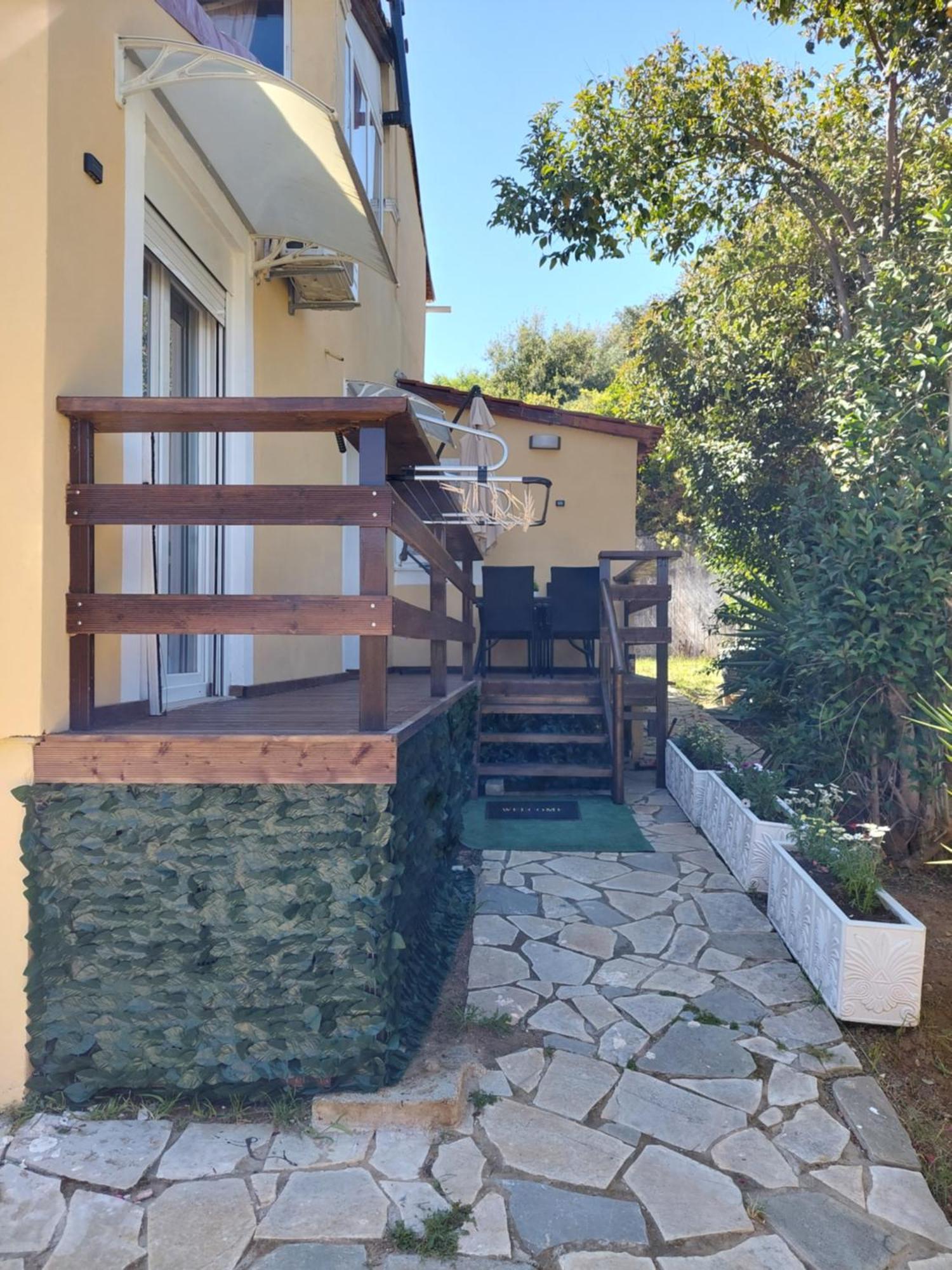 Thanos Guesthouse Corfu Agioi Deka  Exterior photo